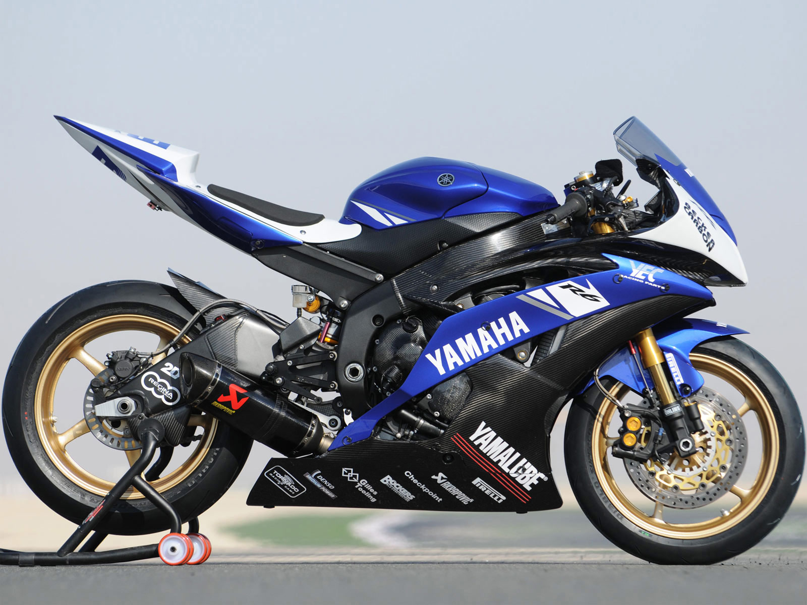 2008 YZF R1 wss YAMAHA pictures and specifications