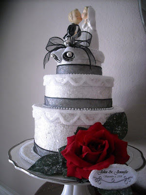 The vintage wedding cake