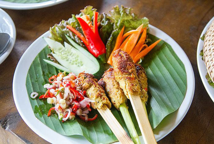  Makanan Khas Bali  yang Terkenal Halal dan Paling Enak 