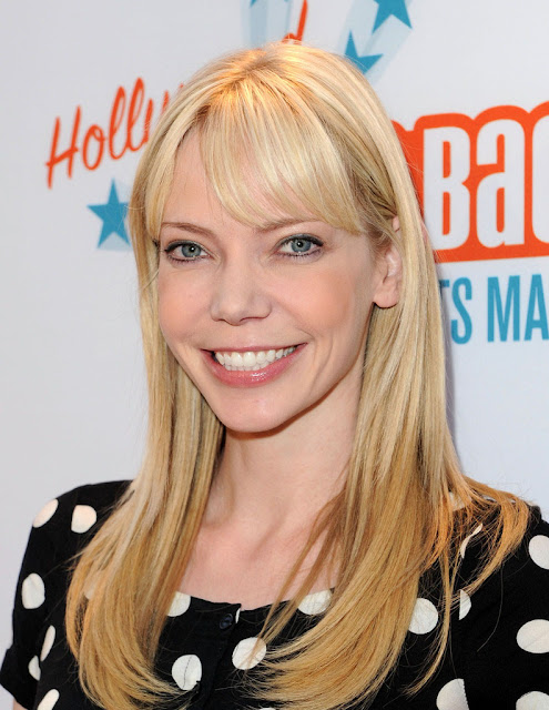 Riki Lindhome