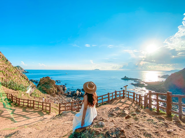 Lang thang Quy Nhơn 1 ngày nắng, ngắm Eo Gió hoang sơ