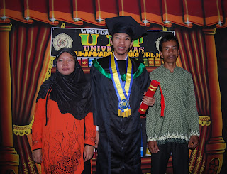 Potret Wisuda - Krisnanto