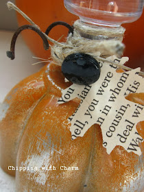 Chipping with Charm:  Mini Mold Pumpkins...http://www.chippingwithcharm.blogspot.com/