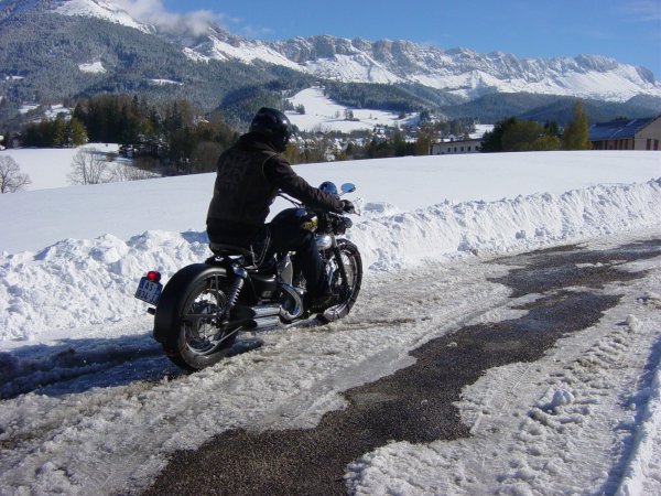 Mecanique Moto : Rouler sur la neige à moto