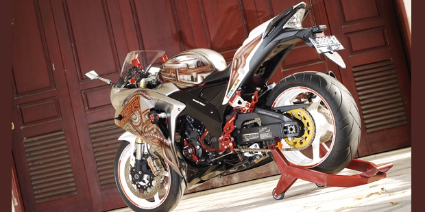 Honda-CBR-250-modif.jpg