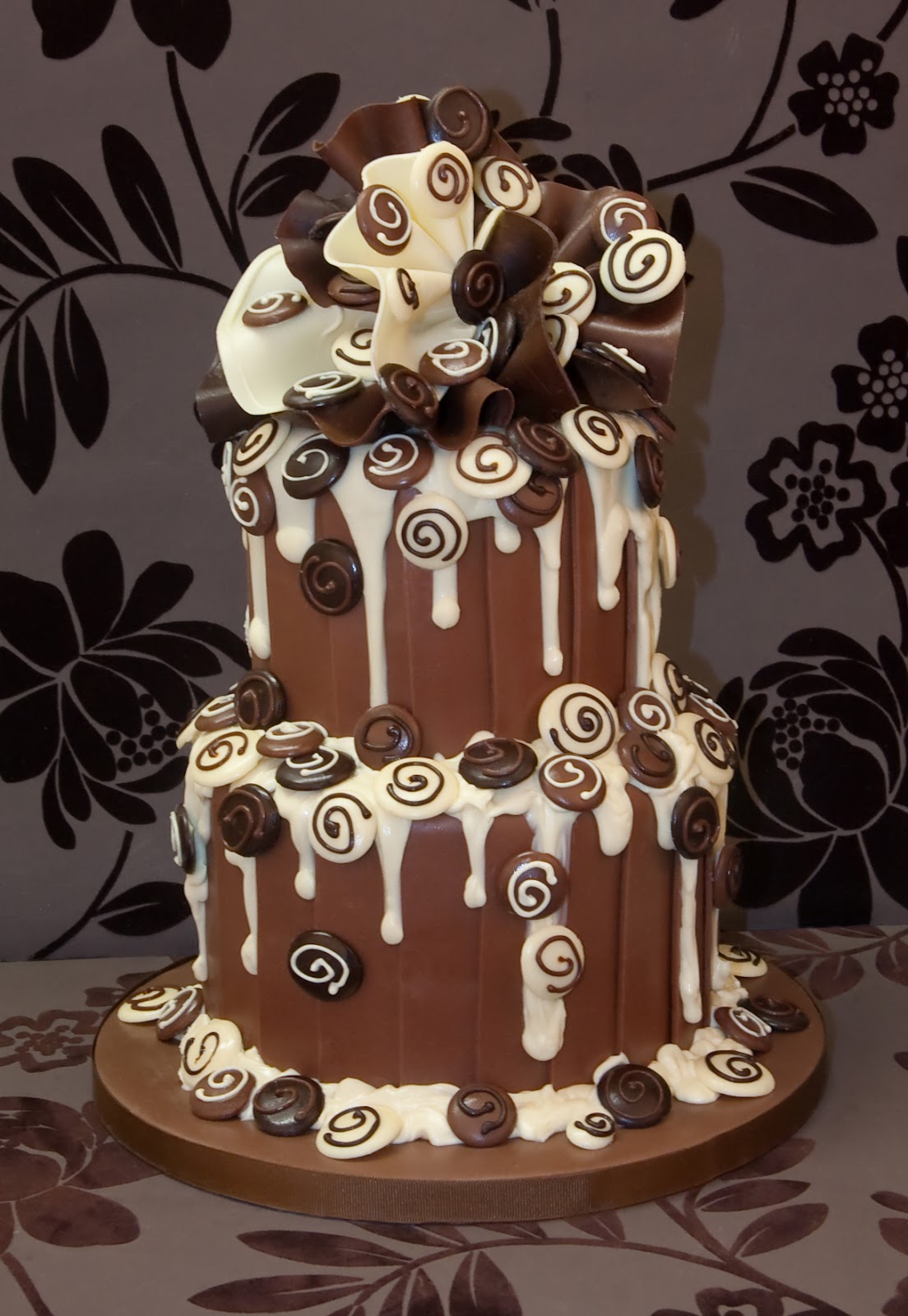 fancy chocolate cake images Posted by Katie Watts at 02:52 No comments: