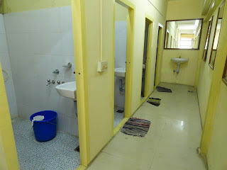 dormitory with hygenic bathrooms and toliets, hygenic dormitory in munnar