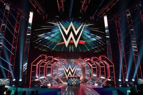 عاجل: توقيف نجمين في WWE بسبب انتهاكات سياسة السلامة البدنية 