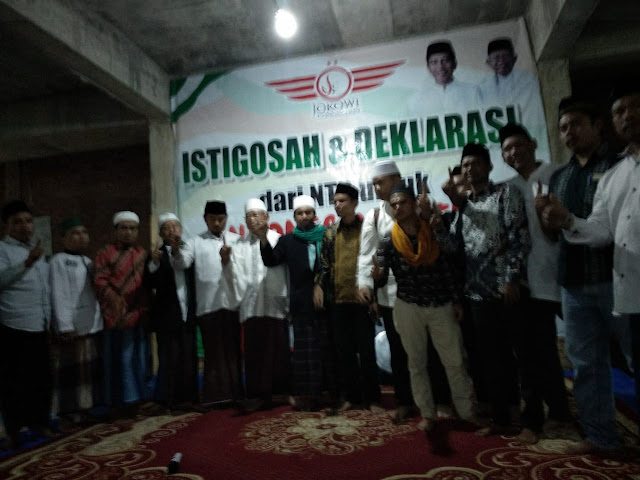 Menangkan Jokowi – Ma’ruf, Santri di Lombok Tengah Gelar Istigosah