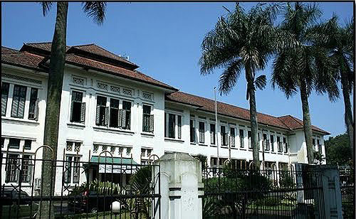 10 Tempat Angker di Bandung - Unik Usil