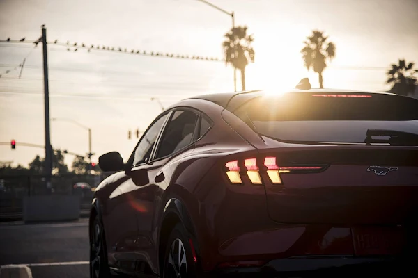 Ford Mustang - carro esportivo mais vendido do mundo