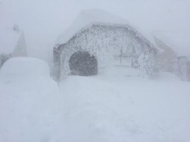 WOW! - Unbelievable Photos From Upstate New York’s Freak Snowstorm.