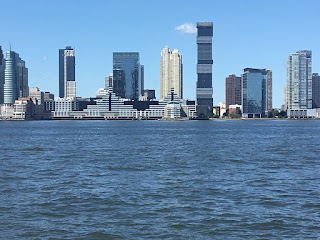 https://commons.wikimedia.org/wiki/File:Jersey_City_Skyline_September_2021_023.jpg