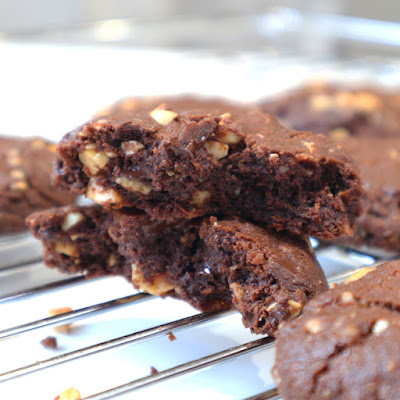 Galletas de chocolate y avellana tostada