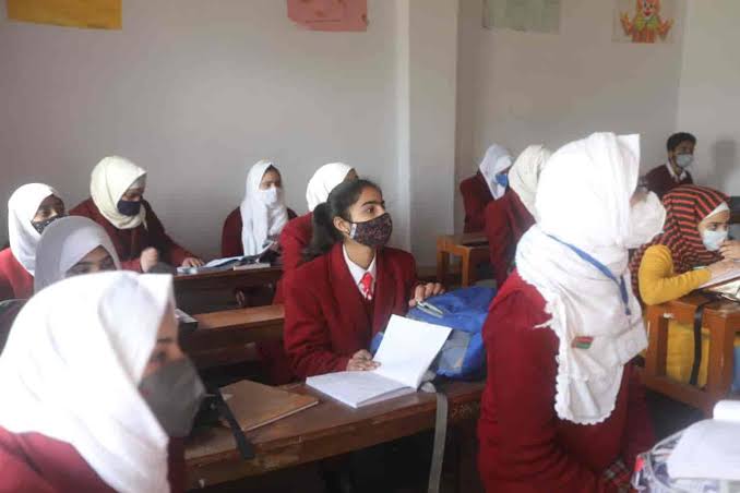 Govt’s Decision Regarding Winter Vacation In Kashmir Schools, Check Here