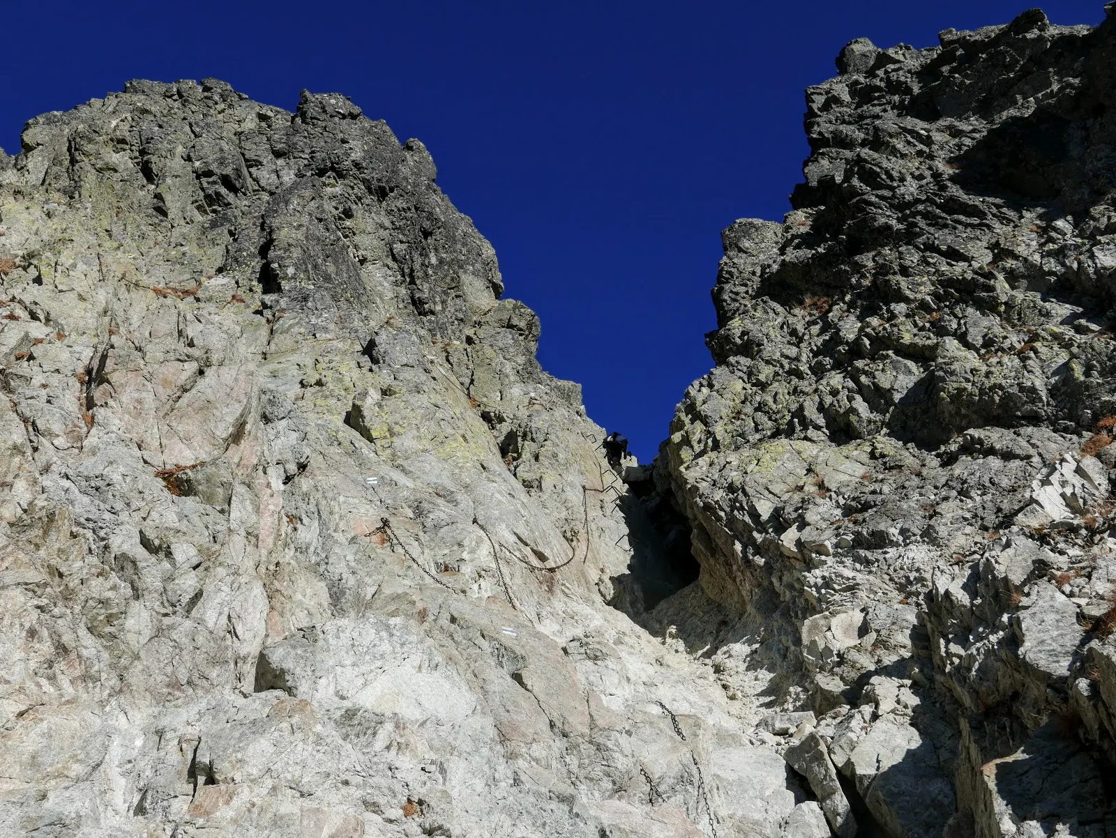 tatry szlak Rohatka Prielom panorama foto klamry łańcuchy