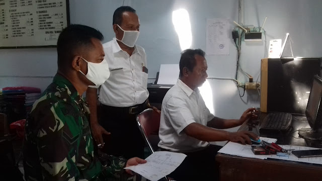 Upaya Mencegah Wabah Covid-19 Babinsa Ceper Lakukan Pendataan ODP Di Kantor Kelurahan