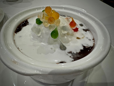 Peach Garden, pulut hitam ice cream