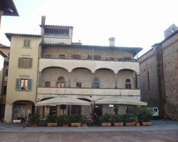 Edificio nella Piazza di San Giovanni Valdarno