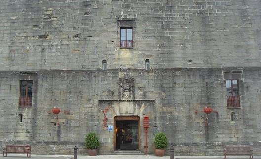 castillo carlos v fuenterrabía hondarribia parador nacional capitanía general guipúzcoa