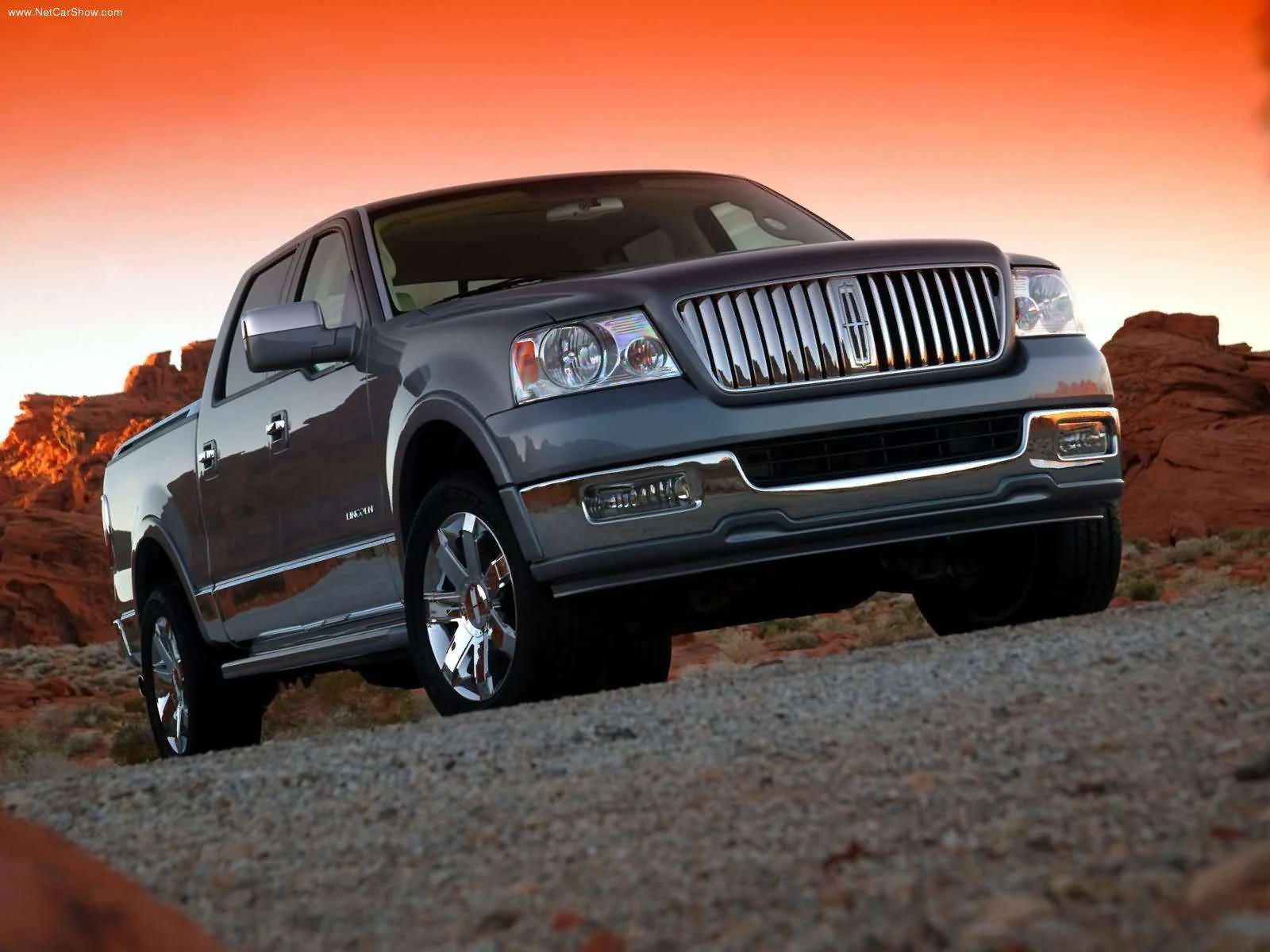 Hình ảnh xe ô tô Lincoln Mark LT 2006 & nội ngoại thất