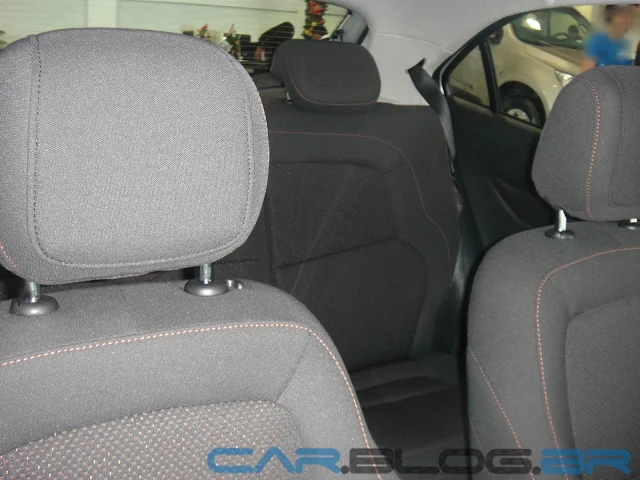 Chevrolet Onix - problemas e defeitos - interior