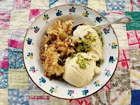 Apple crumble