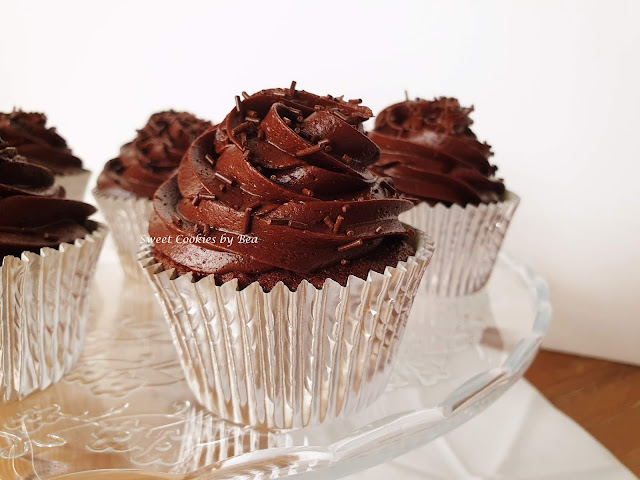 Cupcakes de chocolate intenso