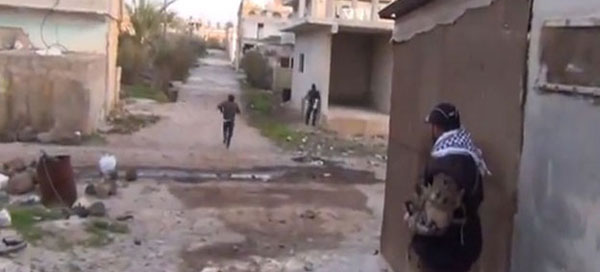 فيديو لحظة مقتل مراسل الجزيرة "محمد المسالمة" بدرعا