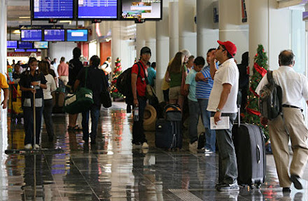 Supervisarán funcionamiento de servicios migratorios en Aeropuerto Internacional de Cancún