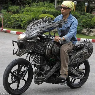 Amazing Sci-Fi Bike made by spare parts like alien