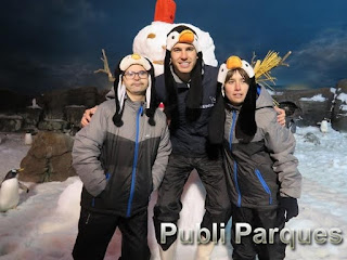 Lucas Hernández con Pingüinos Faunia y fundación FDI