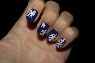 Snowflakes Nail Art, Winter Snow nail, easy snow nail art