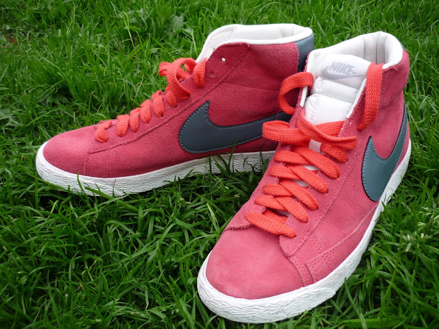 Nike Blazer High Top Trainers Red