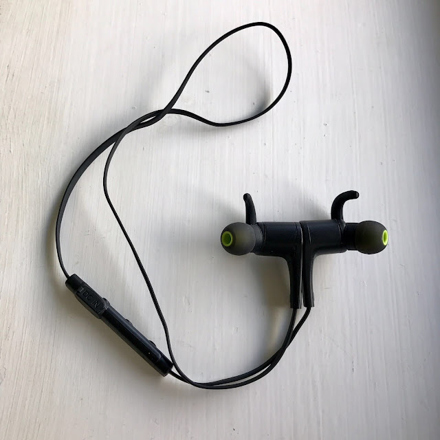 SoundPEATS Q12 Wireless Earphones