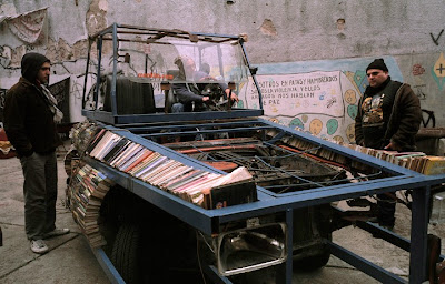 Moving Tank Library That Gives Out Books Seen On www.cars-motors-modification.blogspot.com