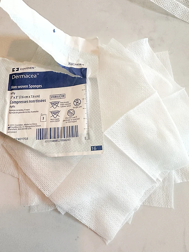 packages of gauze