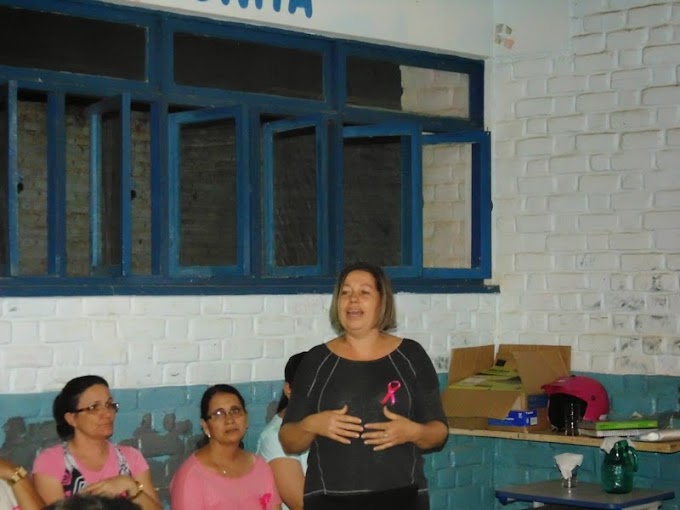 Palestra com o tema “Outubro Rosa” é realizada na Escola Iracy Leal, em Mairi