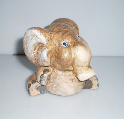 Kék szemű elefánt