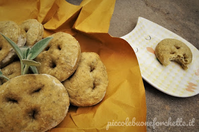 foto Ricetta focaccia di salvia con lievito madre per bambini