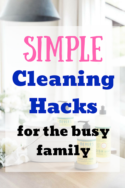 Super quick cleaning hacks that will get your house organized quickly throughout the week.