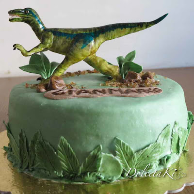 torta dinosauro velociraptor jurassic world