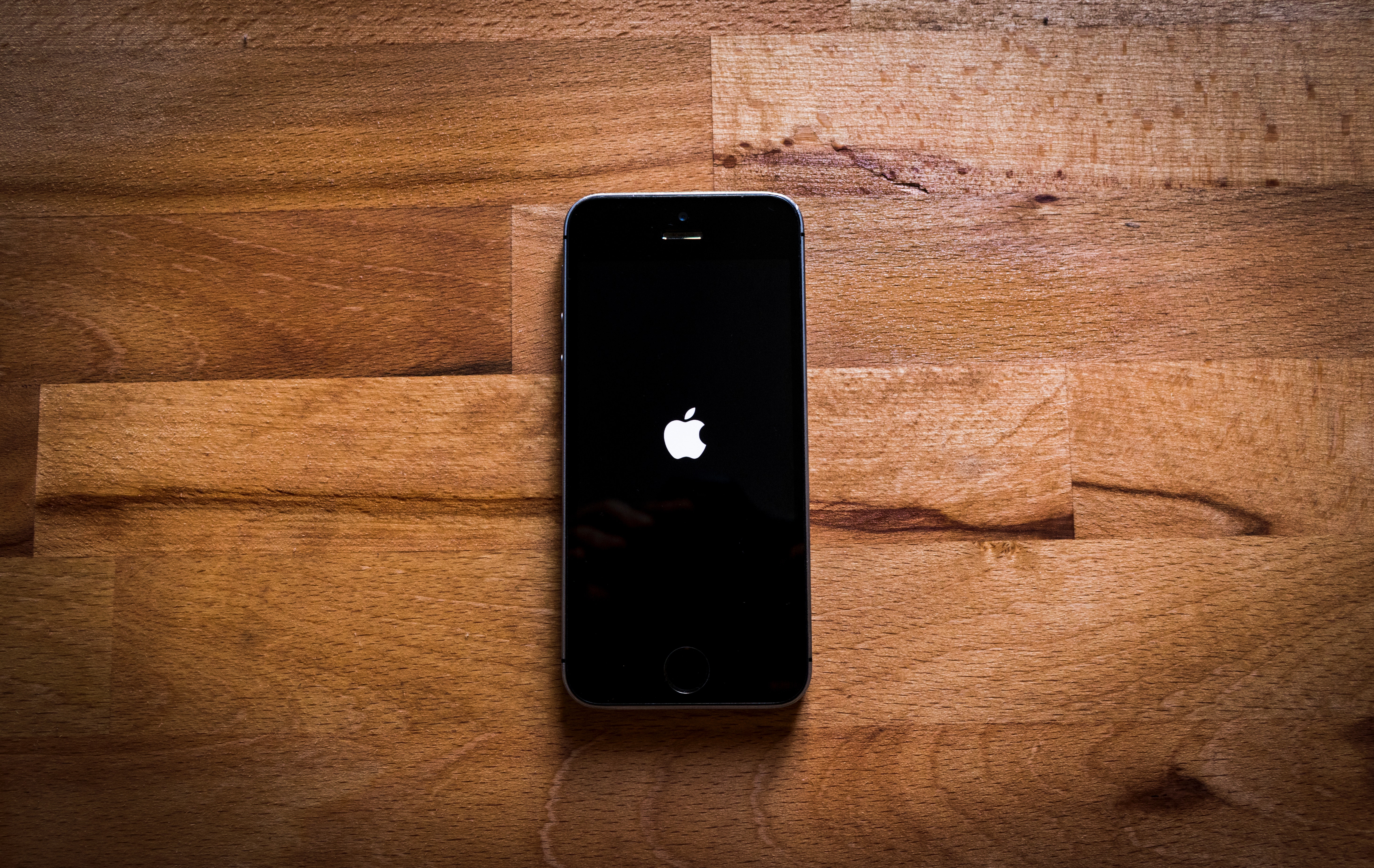 pexels-mateusz-apple-phone-on-table