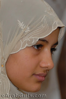 Arab Girl Farrah Hussain From Baghdad 