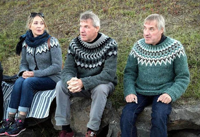 Лопапейса - бесшовный свитер с круглой кокеткой
