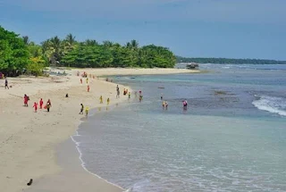 Pantai Labuhan Jukung