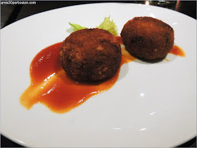 Crispy Oxtail Croquettes del Restaurante Boston Chops