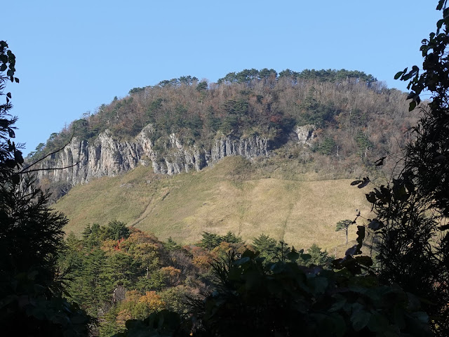 大山環状道路から船上山の眺望