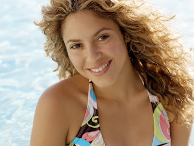 Shakira Cute Wallpaper