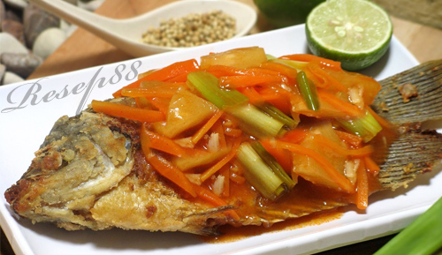 Pepes Ikan Gurame Goreng